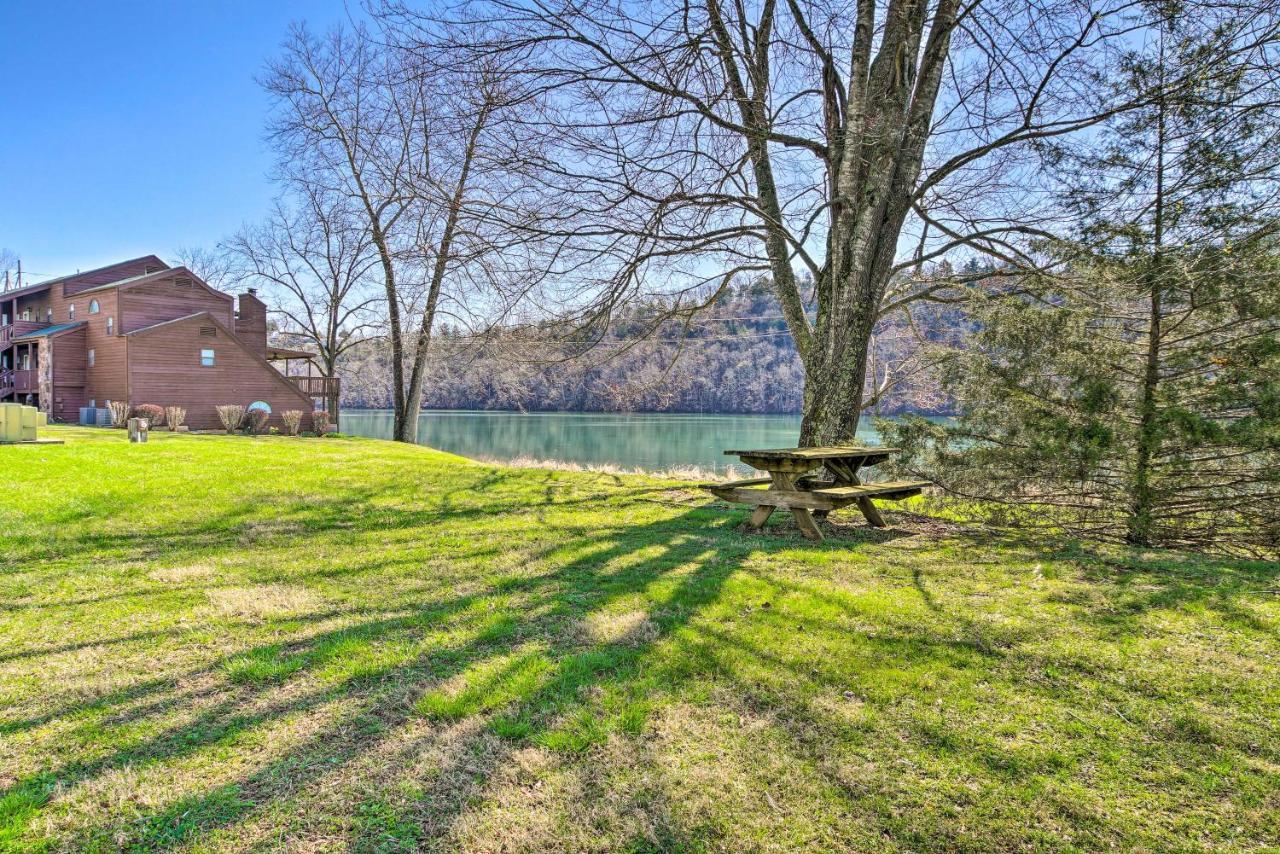 The Cozy Cottage With Lake Taneycomo Access! Бренсон Екстер'єр фото